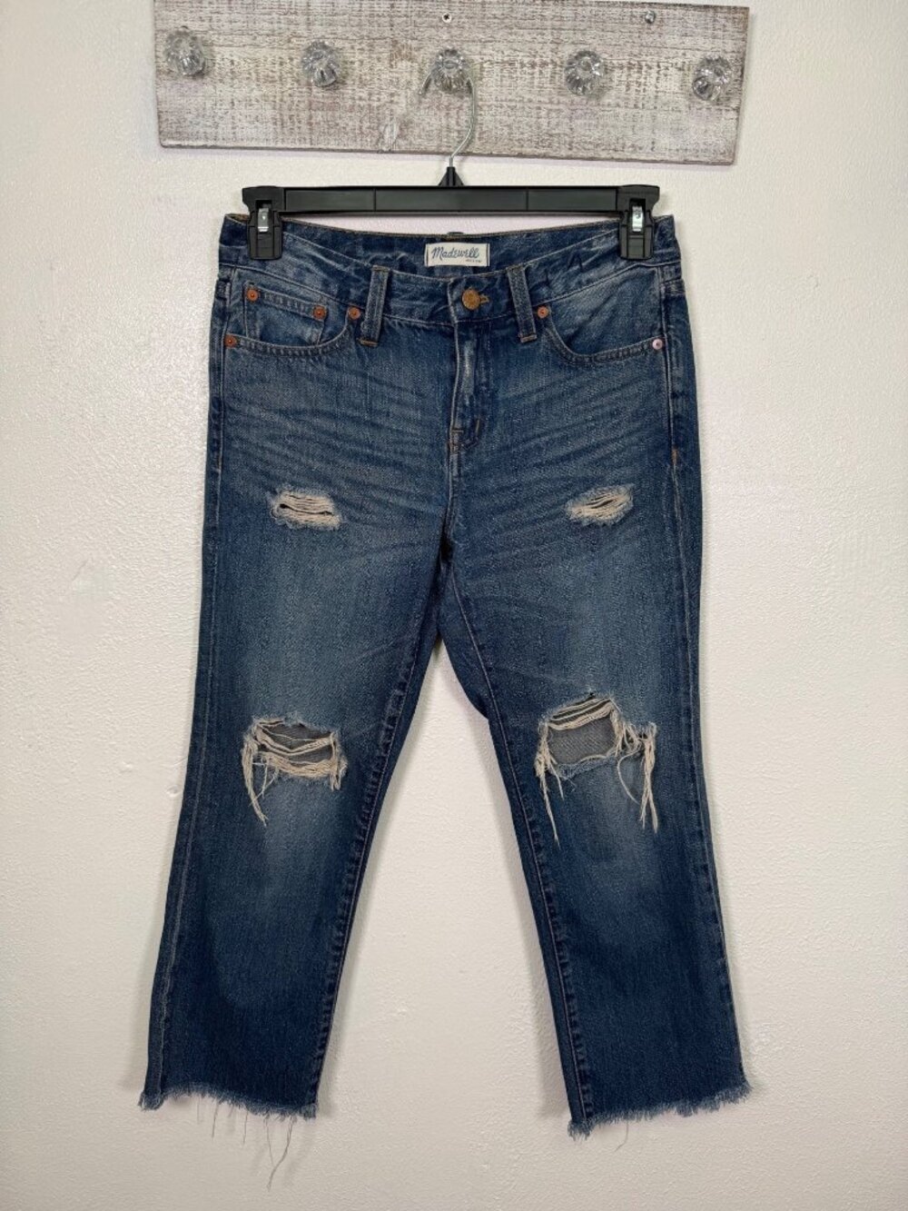Madewell Boyjean Distressed Cropped Jeans With Raw Hem Size 25 Medium Wash Denim